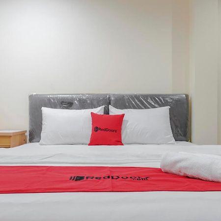 Reddoorz @ Jalan Biak Roxy Jakarta Eksteriør billede