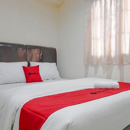 Reddoorz @ Jalan Biak Roxy Jakarta Eksteriør billede