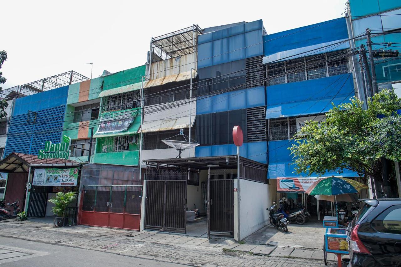 Reddoorz @ Jalan Biak Roxy Jakarta Eksteriør billede