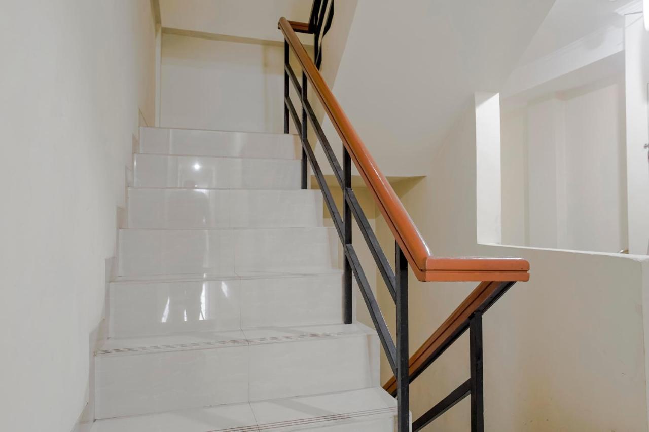 Reddoorz @ Jalan Biak Roxy Jakarta Eksteriør billede